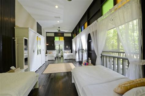Films en vf ou vostfr et bien sûr en hd. Meranti dorm - Picture of Tanah Aina Farrah Soraya Resort ...