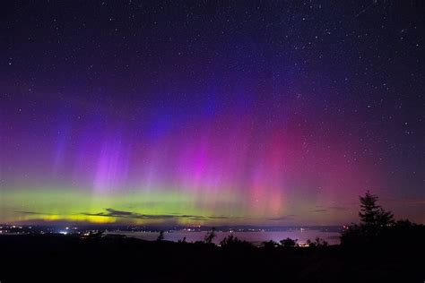 Northern Lights Over Bar Harbor Northern Lights Best Places To Camp
