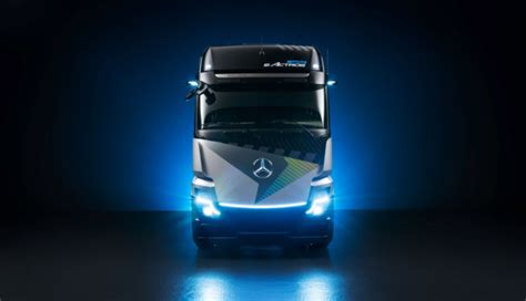 Daimler Truck Setzt Wegen E Auto Boom Auf LFP Akkus Ecomento De