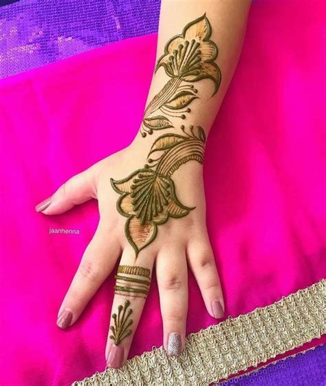 21 Simple Yet Gorgeous And Graceful Mehndi Designs For Beginners 2021