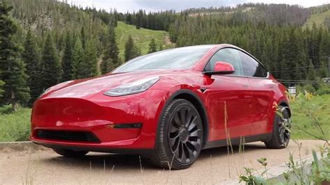 Tesla Model Y Underperforms On Range Is Epa Estimate Too High
