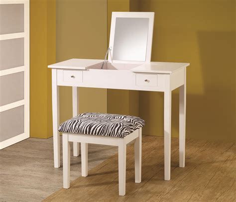 This vanity table set comes with the decent size of 31.5″l x 15.8″w x 53.5″h (80 x 40 x 136cm). Coaster Vanities Contemporary White Lift-Top Vanity with ...