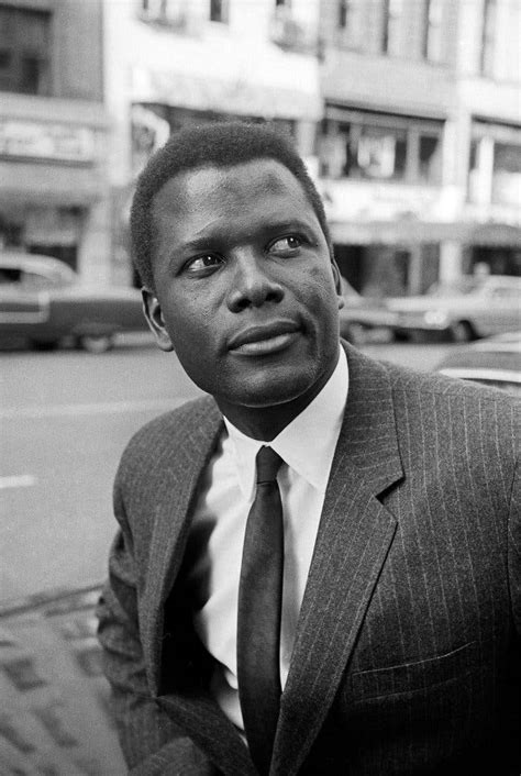 sidney poitier who paved the way for black actors in film dies at 94 the new york times