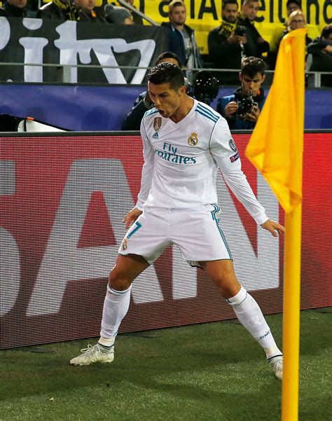 Cristiano Celebrates Scoring His 411th Goal In His 400th Match For Real