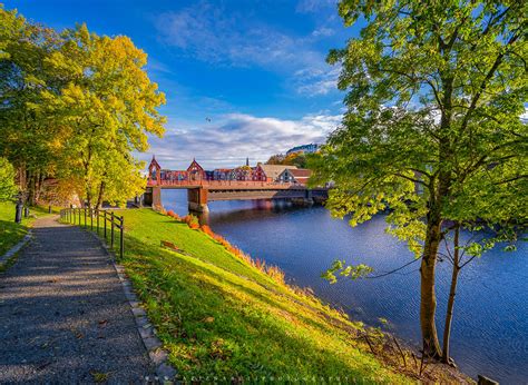 Trondheim Is Gorgeous In Autumn Aziznasutiphotography Flickr