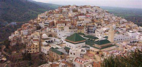 بعض الأماكن السياحية في مدينة فاس المغربية