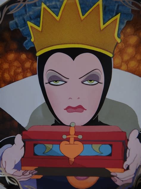 Limited Edition Disney Villains Evil Queen Art Plate First Look On