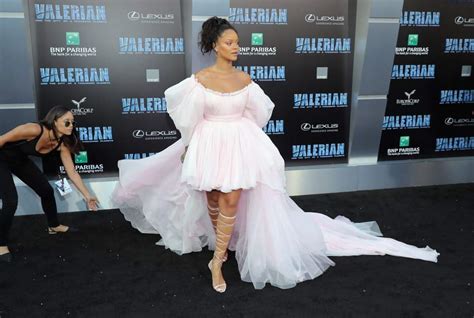 Rihanna Stuns At Valerian Premiere In La Wearing A Pastel Pink Giambattista Valli Couture Dress