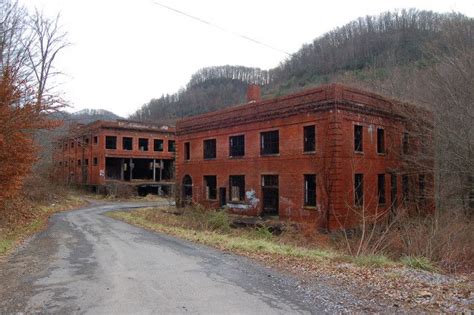These 15 Abandoned Places In West Virginia Will Give You Goosebumps