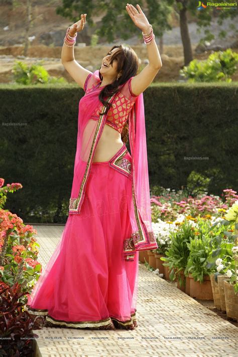 Wallpaper India Bhumika Chawla Hot Navel Show In Pink Saree And Blousehot Stills