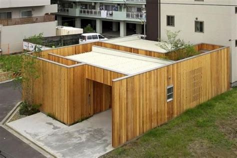 Modern Minimalist House With Garden In Nishimikuni Japan