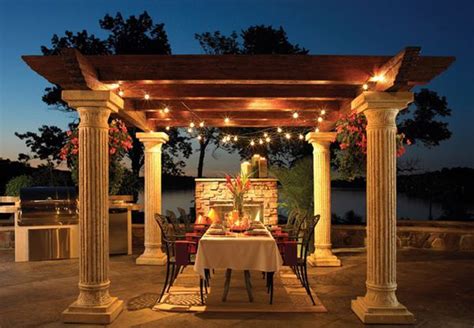 Beautiful Outdoor Dining Space Under The Pergola Pergola With Roof