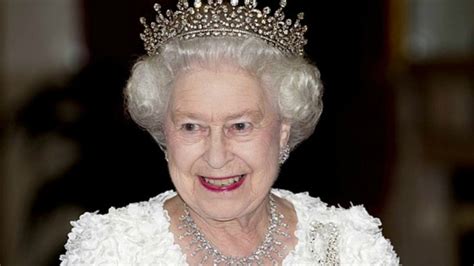 La Reina Isabel II de Inglaterra, víctima de un falso rumor de muerte