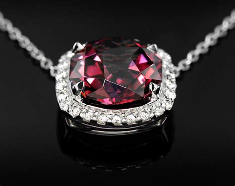 January Birthstone Garnet January Birthstone Color Is Deep Red