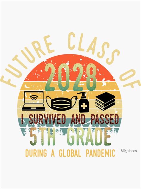 Future Class Of 2028 5th Grade Graduation 2021 Vintage Retro Design