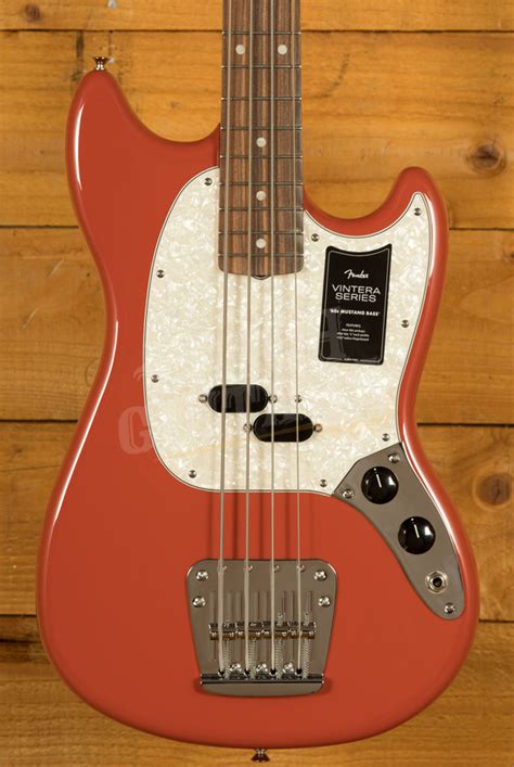 Fender Vintera 60s Mustang Bass Pau Ferro Fiesta Red