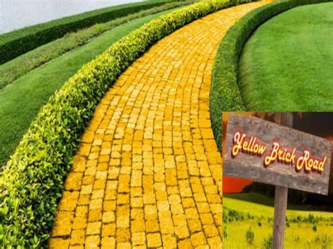 Their beans are sourced from artisan roast, and is a blend of colombian and costa rican beans especially made for the café. Yellow Brick Road Funnel | Yellow brick road, Wizard of oz ...