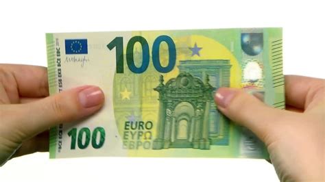Estas São As Novas Notas De 100 E 200 Euros