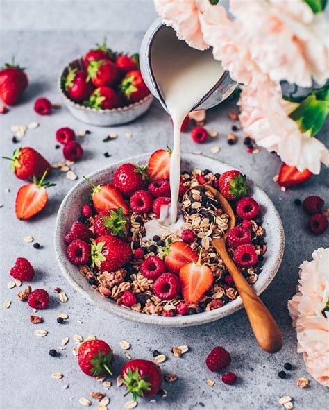 Bianca Zapatka Vegan Food No Instagram “this Simple But Delicious Granola Bowl With Vegan