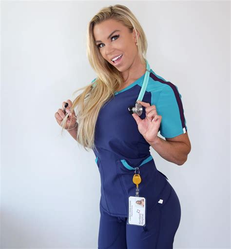 lauren drain l infirmière la plus sexy au monde