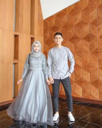 Model baju batik couple terbaru 2020/2021 buat pesta pernikahan kondangan wisuda pertunangan baju batik couple kebaya. Baju Couple Kondangan Kekinian / Tak Perlu Pusing Pilih ...