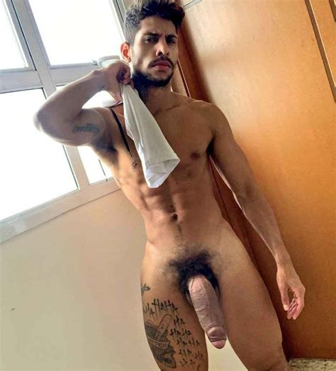 Moreno Guapo Super Dotado XXL Videos Gay Pajas Gay XXX Porno Gay