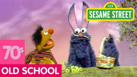 Sesame Street Cookie Bunny Is Coming To Town Youtube