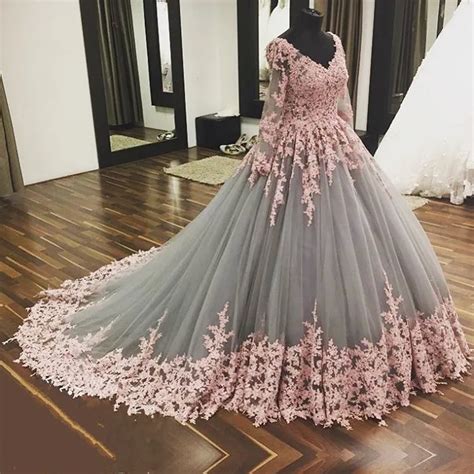 Real Sample Blush Pink Lace Appliques V Neck Long Sleeves Wedding Dresses Ball Gowns 2017