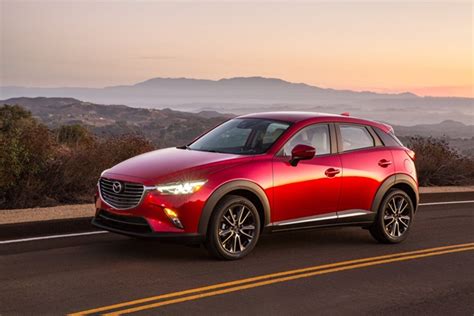 From its rich contours to its athelic silhoutte. El nuevo Mazda CX-3 hará su debut europeo en Ginebra ...