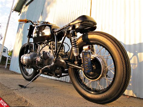 Older bmws usually fall into one of three categories; Vintage Racers: BMW R60 Cafe Racer