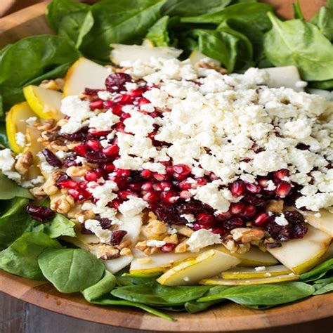 Pear Pomegranate And Spinach Pecans Salad