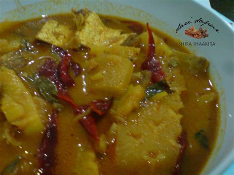 Pekena pulak dengan nasi panas, lagi menyengat rasanya. Dari Dapur Shira Shaakira: Resipi: Gulai Nenas Ikan Masin ...