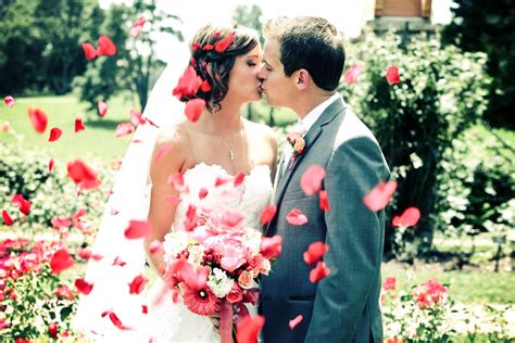 Ideas For Valentines Day Wedding Themes