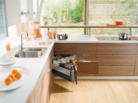 This package works on version 9 onwards. SPACE CORNER | Blum