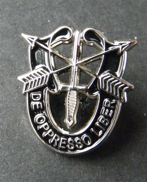 Us Army Special Forces De Oppresso Liber Small Lapel Pin 3 Free