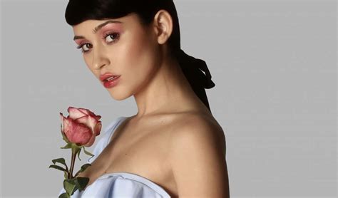 Ce detalii ne va da din culisele celui mai mare show de voce din romania. EXCLUSIV. #3Seriale. Irina Rimes, jurat la Vocea României ...