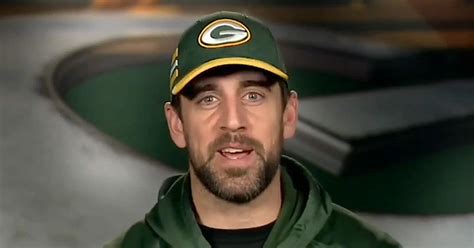 The latest stats, facts, news and notes on aaron rodgers of the green bay packers. Aaron Rodgers Makes Surprise Prom Video, 'Dance Your Ass Off!' | TMZ.com