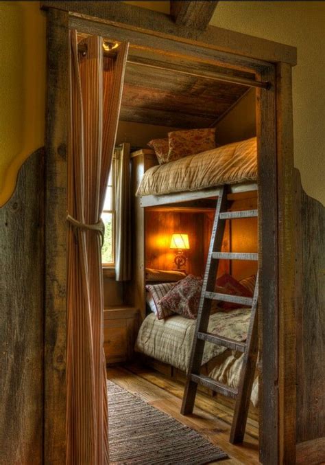 Cabin Bunk Beds ♥ Bunk Beds Of Rustic Cabin Cottage Or Lodge