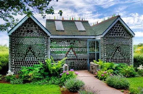 12 Awesome Homes Built With Recycled Material Including A Man Made
