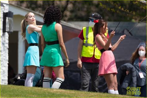 Photo Dove Cameron Chloe Bennett Yana Perault Get Into Character On First Day Of Powerpuff 16