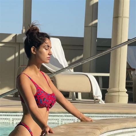 Disha Patani Showers Oomph With Her New Bikini Post On My XXX Hot Girl