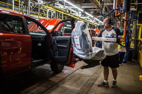 Ford Ranger Production Kicks Off At Michigan Assembly The News Wheel