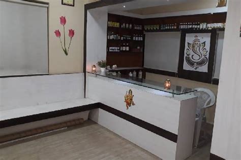 Gallery7 Dwarka Ayurvedic Clinic And Keraliya Panchakarma Centre
