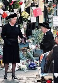 She was also of american her funeral was watched by countless millions around the world. Princess Diana's funeral | Queen elizabeth, Queen mother ...