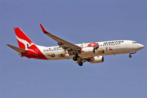 Perth Airport Spotter S Blog Now Its On Our Turf Qantas B737 838 W