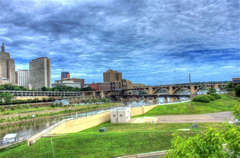 Landscape of the river and bridge in St. Paul, Minnesota image - Free stock photo - Public ...