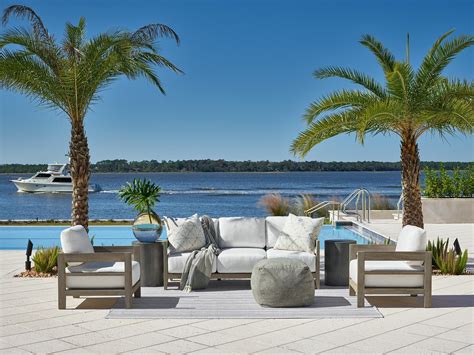 Coastal Living Outdoor La Jolla Lounge Chair Universal Furniture