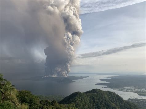 Ash Fall And Earthquake Accompany Taal Volcano Eruption Abs Cbn News