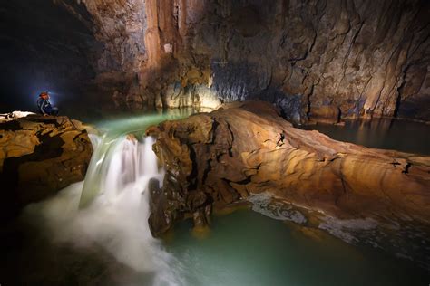 Exploring Inside The Tu Lan Caves Vietnam Tourism