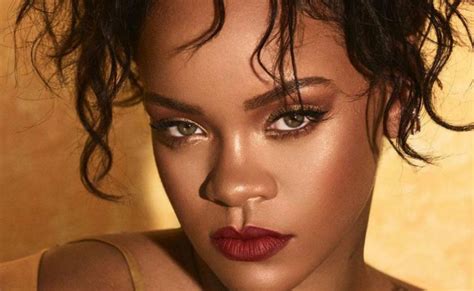 Rihanna Así De Impactante Luce Sin Maquillaje Fama